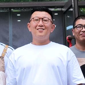 会修鞋的闫老板