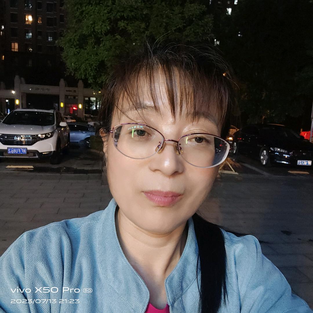 诚诚姐