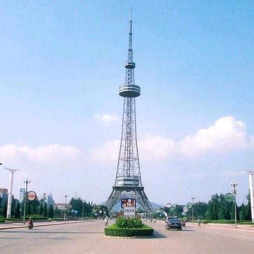 新泰候车亭广告