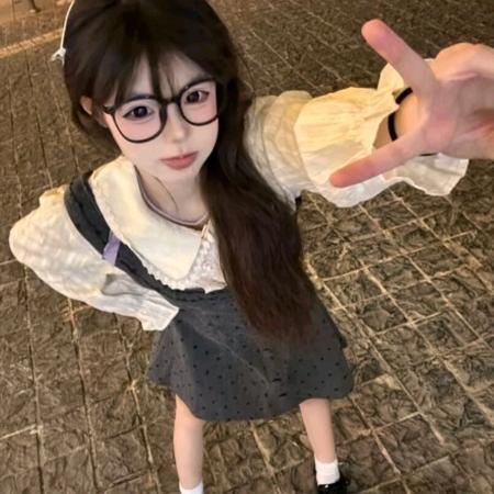 小妤.