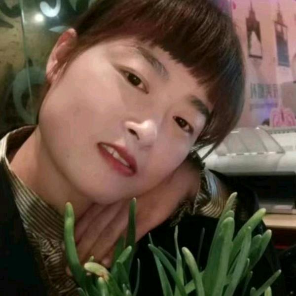 张华芹（新房免佣   二手房代售）