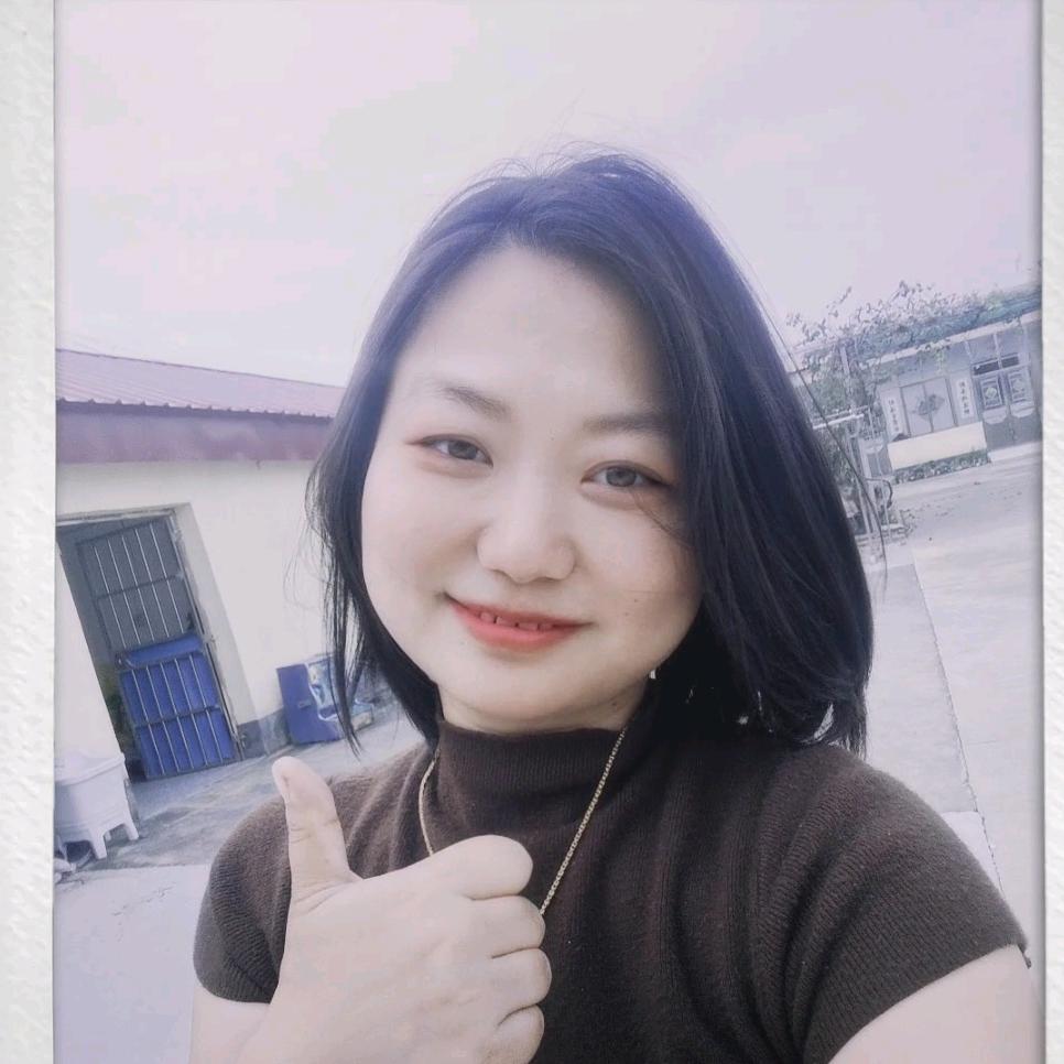 就是玲玲啊~