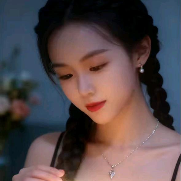 (◍何•ᴗ必•◍再)❤忆