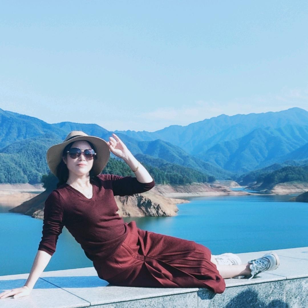 云溪小余麻辣烫麻辣婆婆