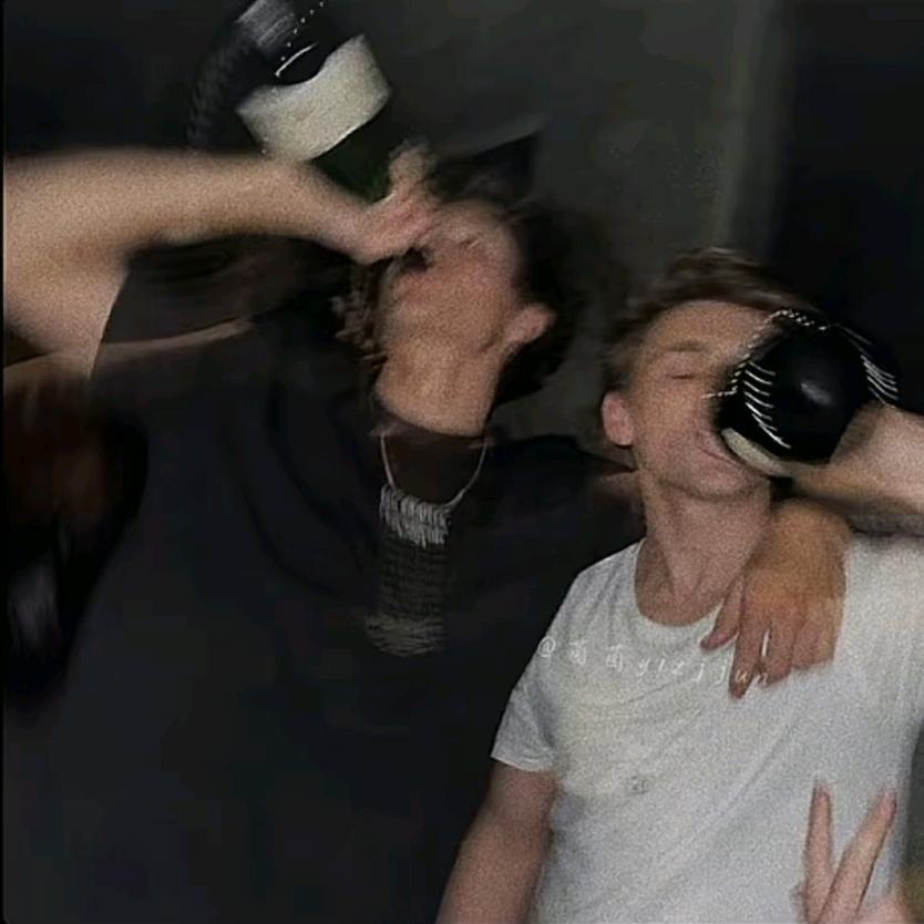 当时年少春衫薄