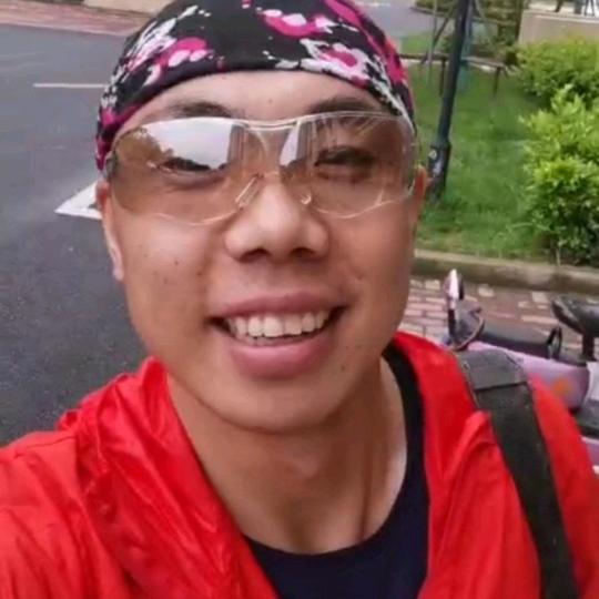 明明可以靠颜值