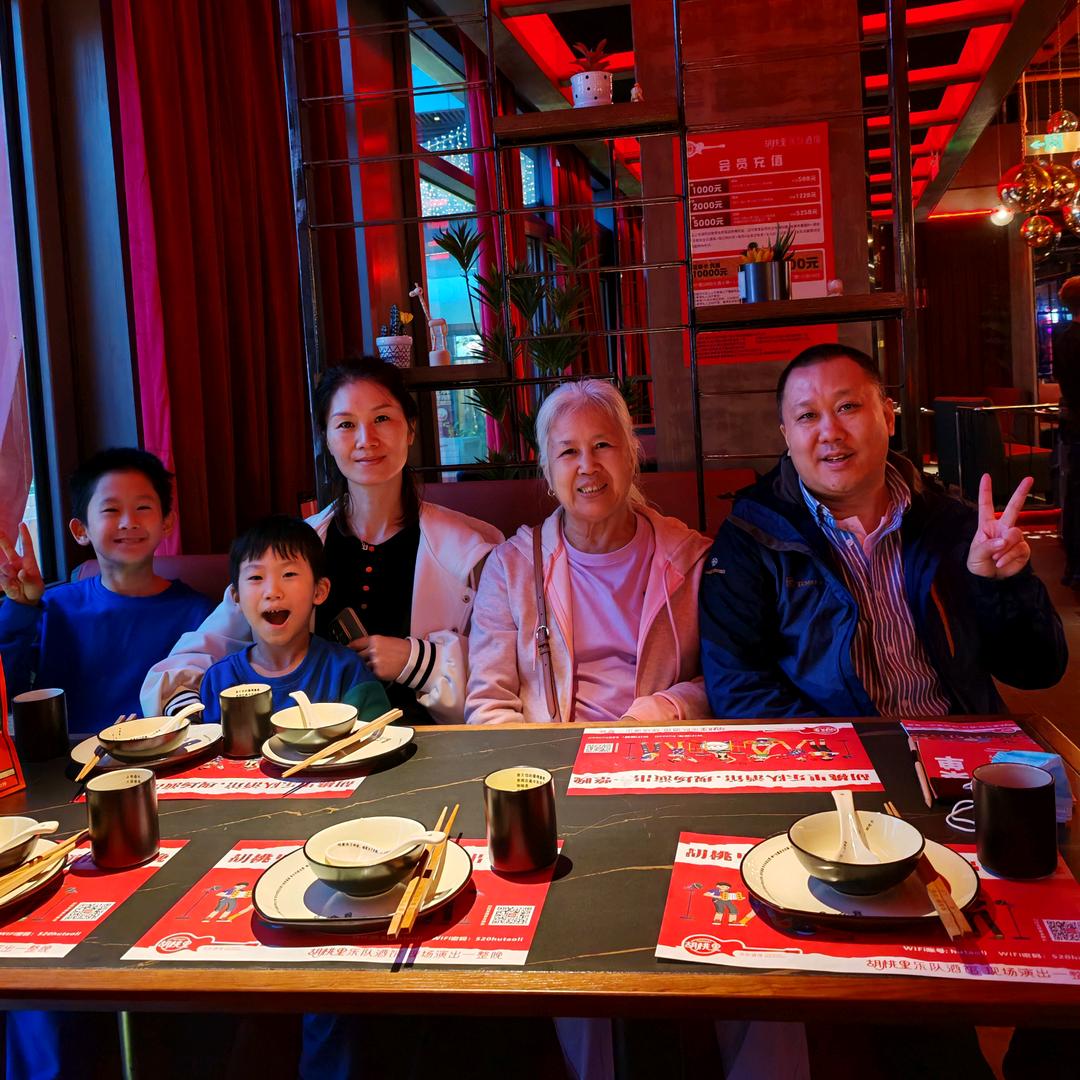 幸福每一天@辉哥