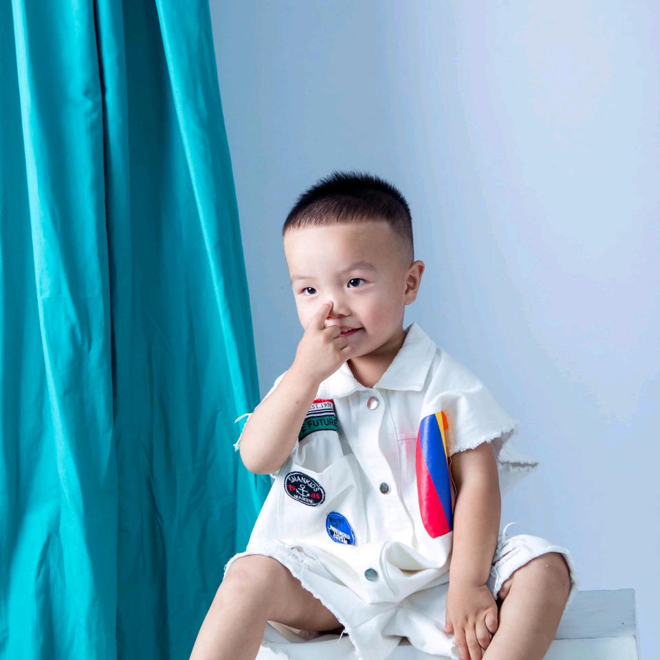 树叶过河，全凭一骨子，浪劲。