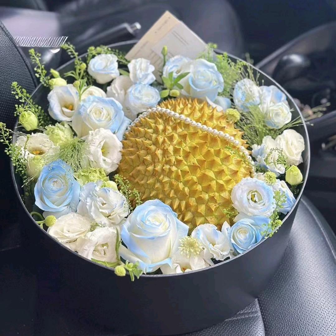 请叫我榴莲小哥哥