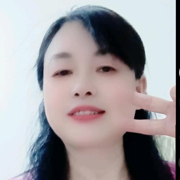 添边的云朵