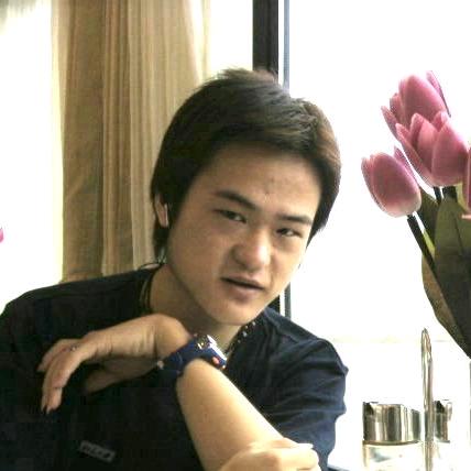 大威小哥