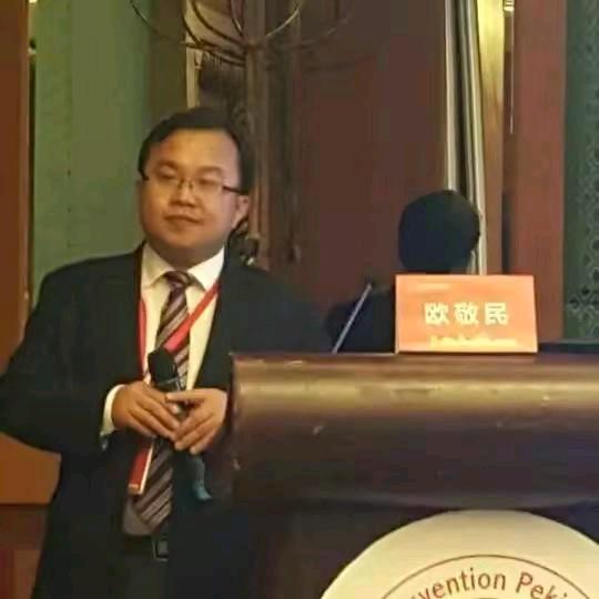 介入血管外科欧敬民