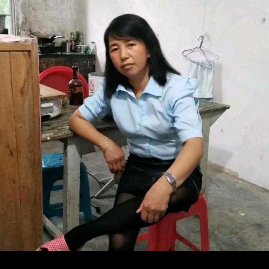 水上红梅