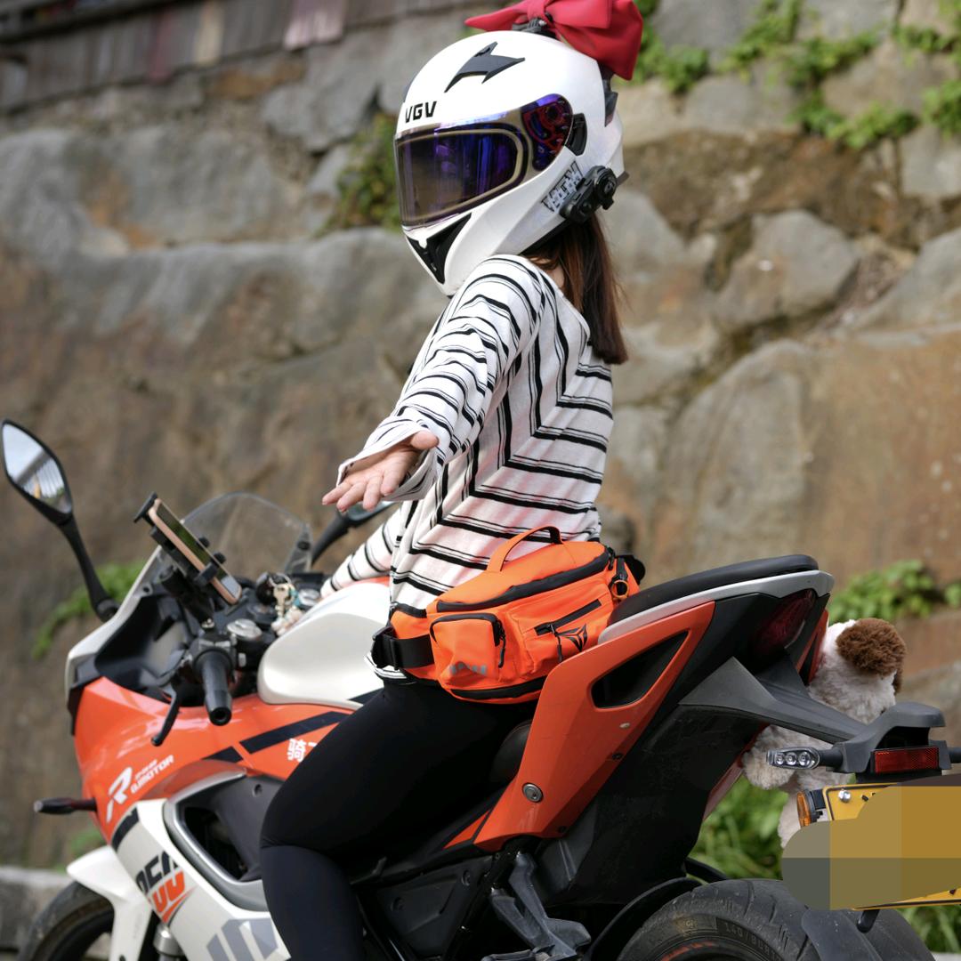 骑不快的小芳🏍