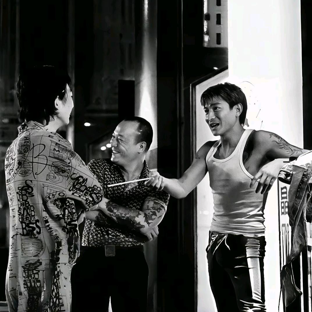 天黑了