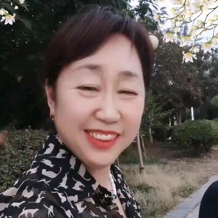 明天更好，香姐