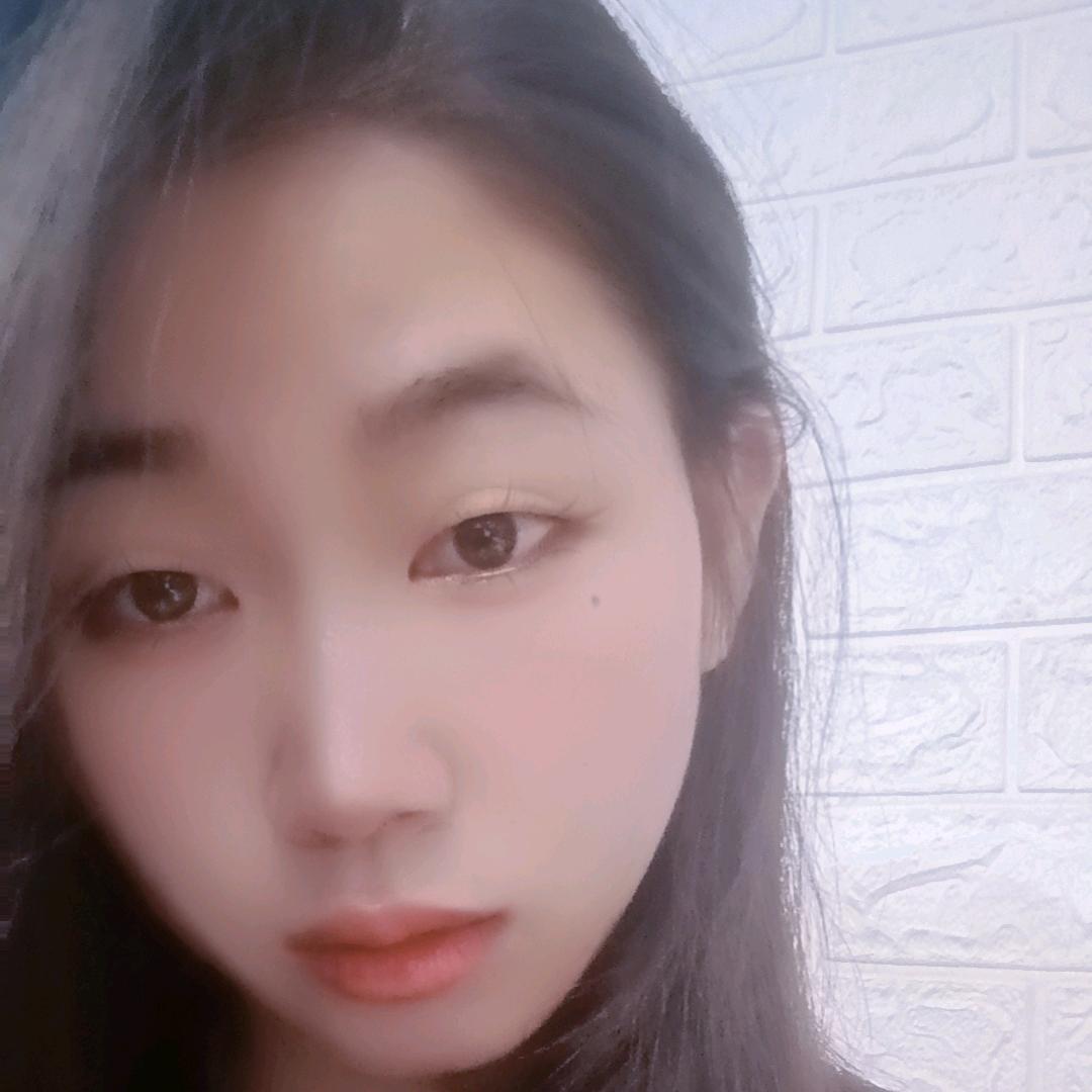 做蛋糕的大姐姐