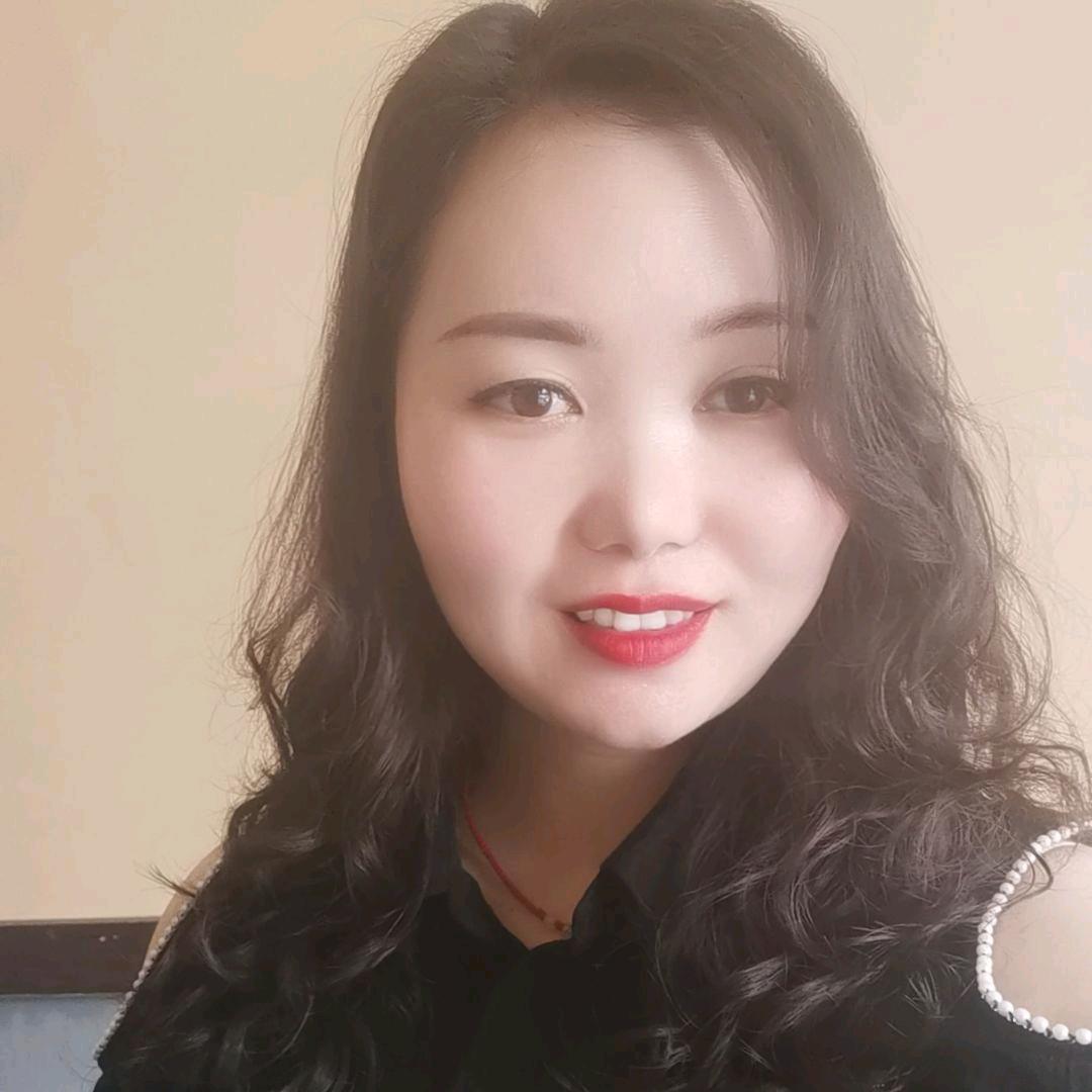 柒家人柴火鸡横州店段姐