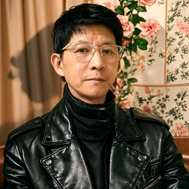 张凌轩 自媒体 剪摄  制作