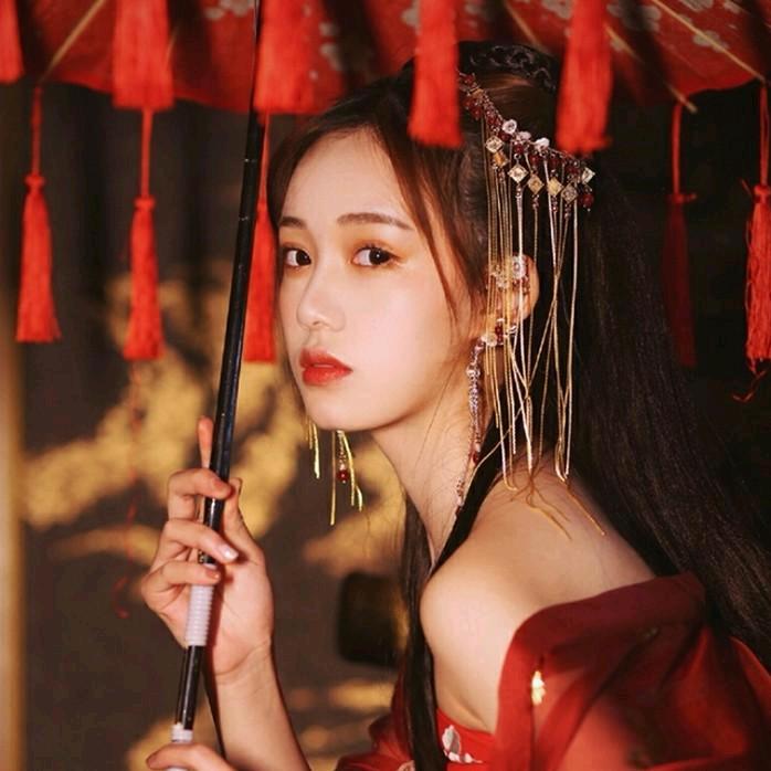 赴宴娜娜