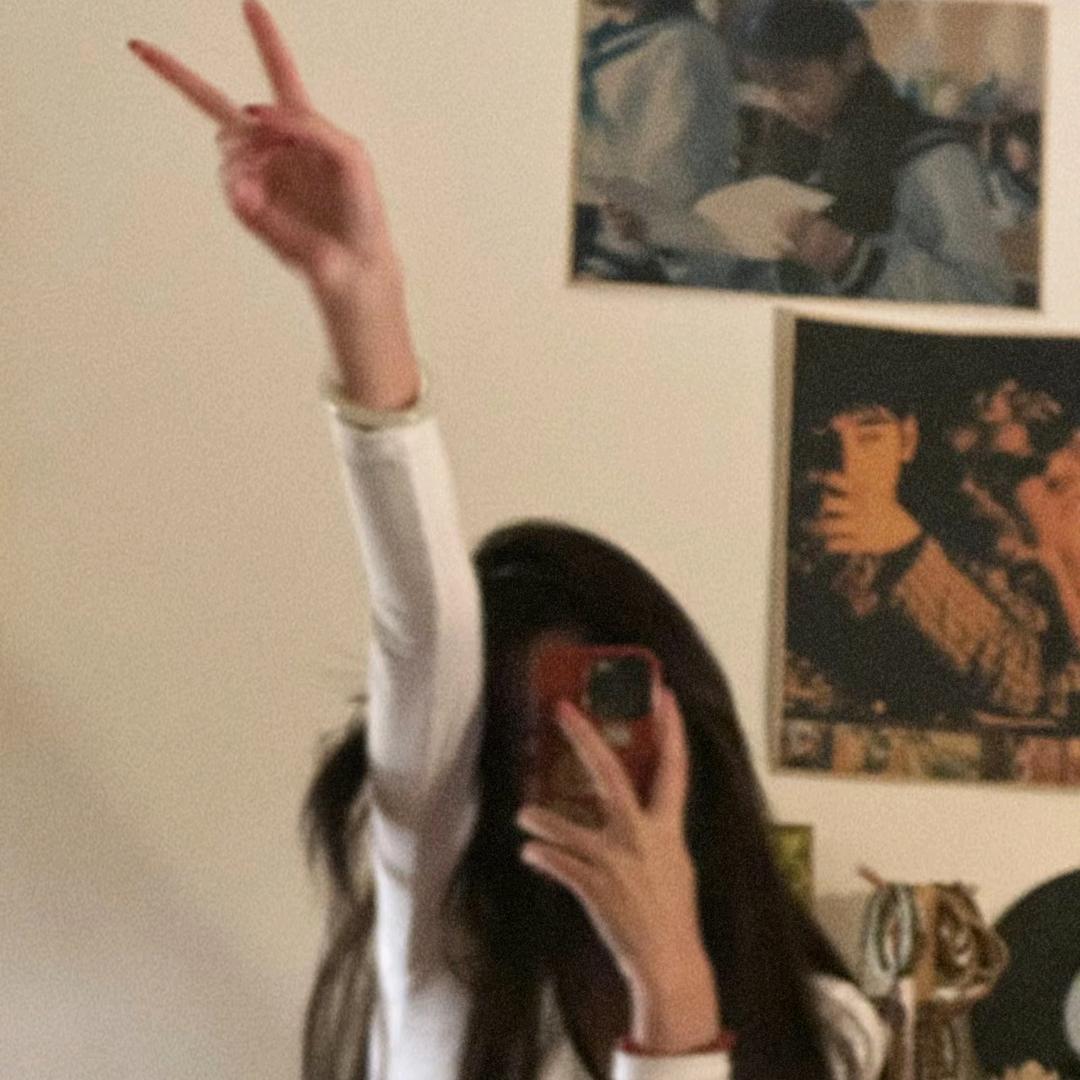 七七.