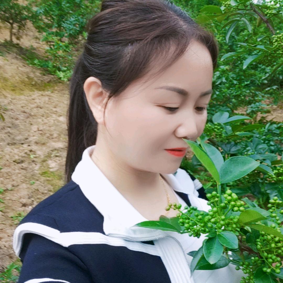 青花椒小姐姐