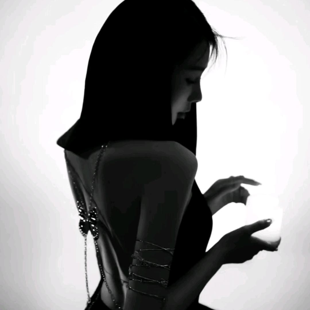 不紧张.