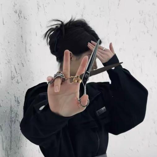 飞发走丝（美发美甲美睫）