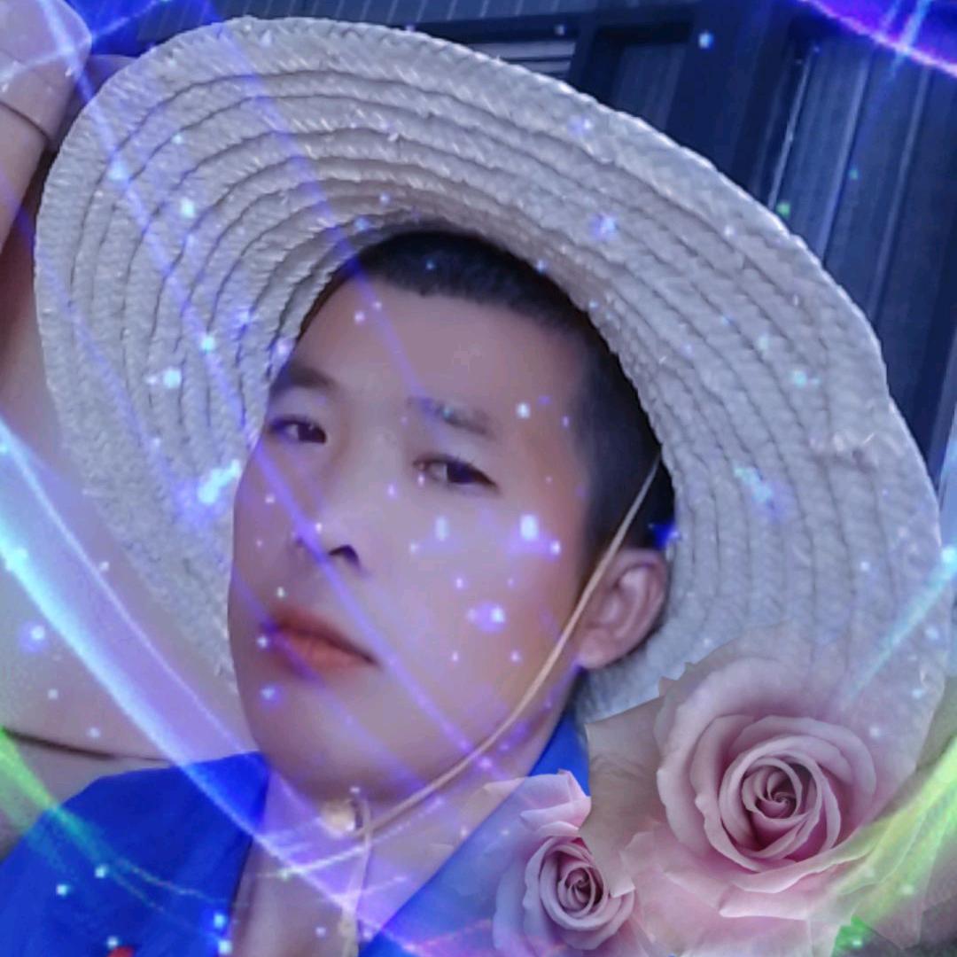 《红色川巴南》草帽大哥