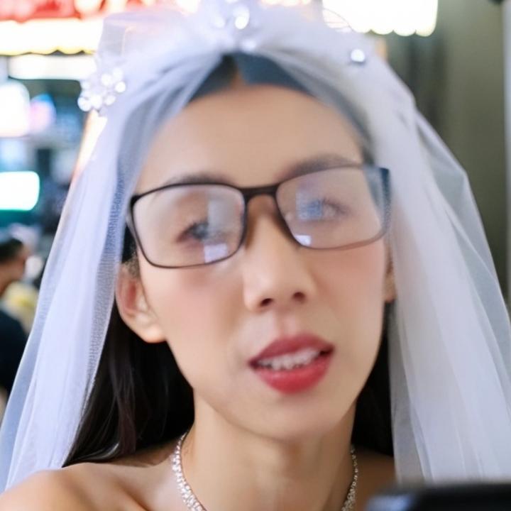 素素、