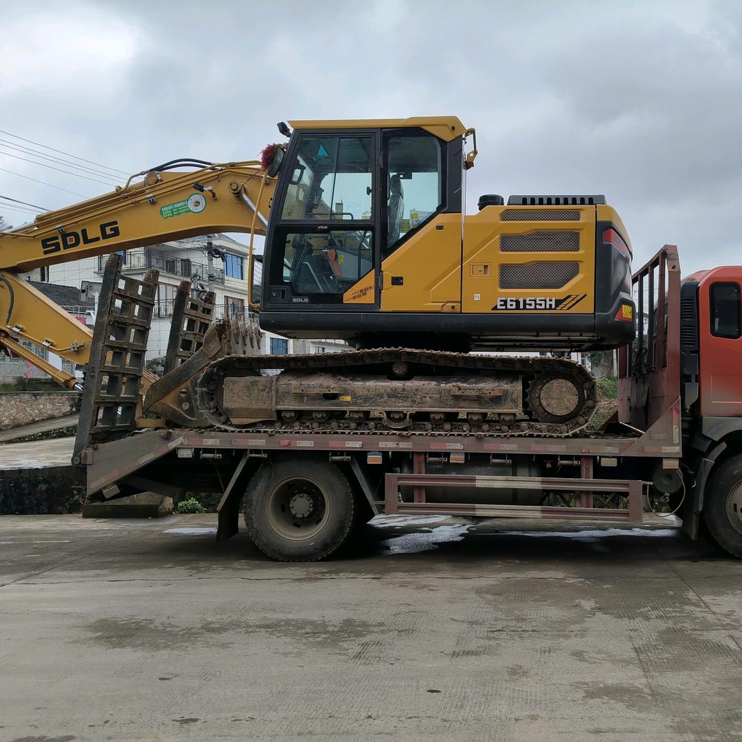 楠木渡小鄢挖机拖车