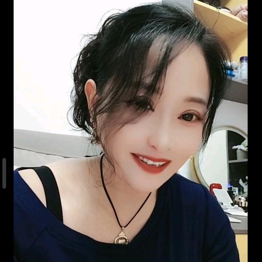 辣姐  辣妹