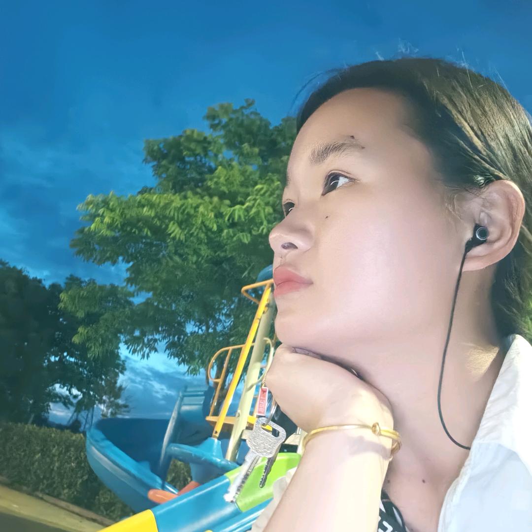 开心小姐姐