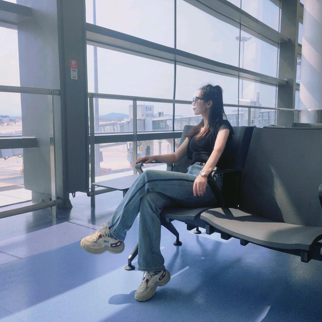 女人不必楚楚可怜