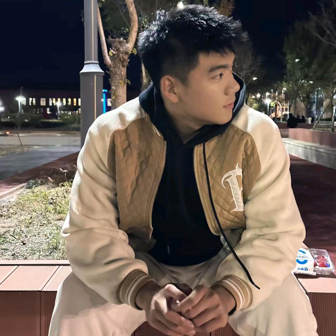 闫明哲.