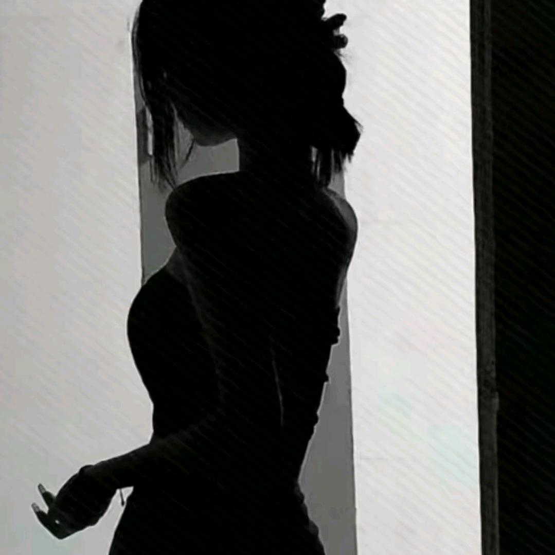 失约.
