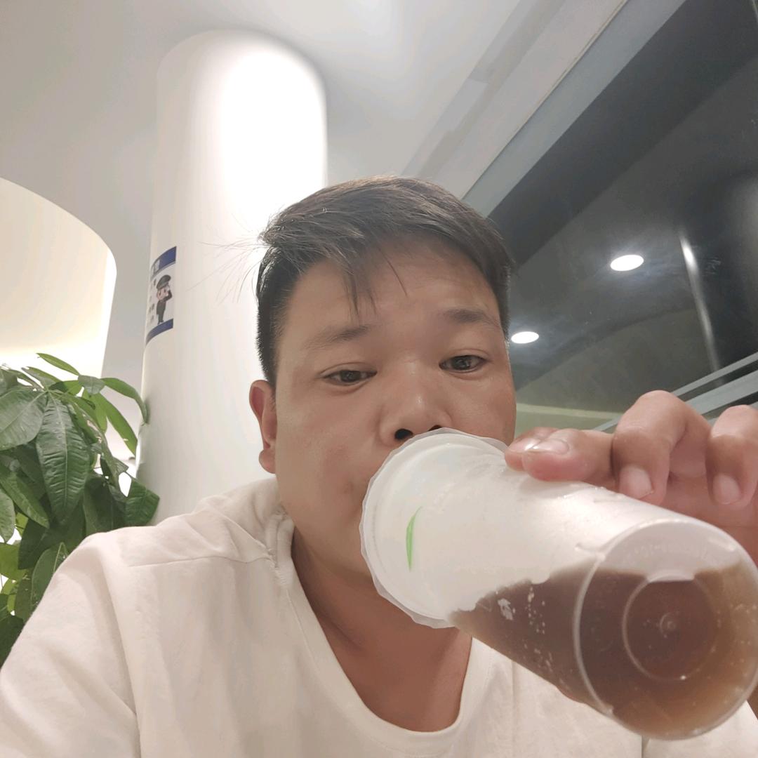 梁陈美景