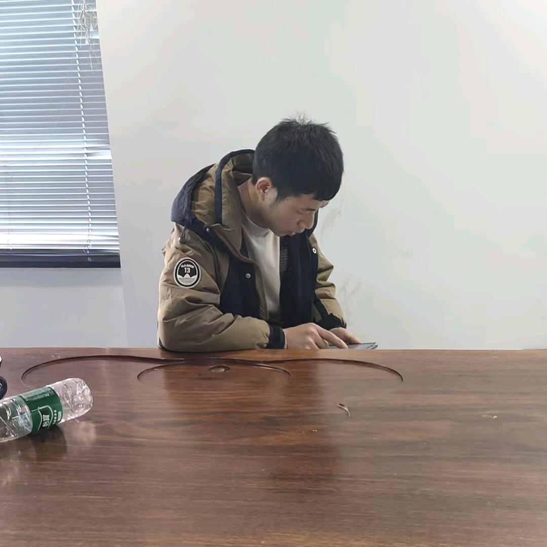 一只酸奶刘，太阳当空赵
