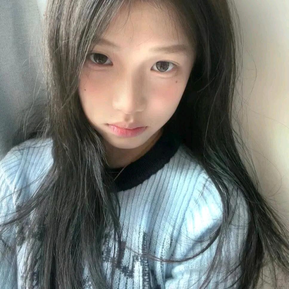 福福.
