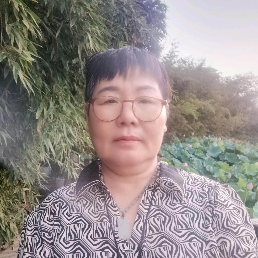 加工膨香酥的薛二姐