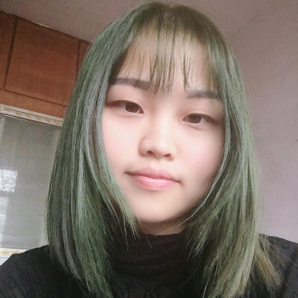 莹莹吖