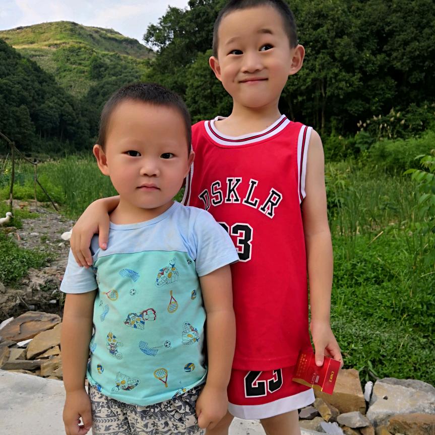 心想^_^事陈(´･_･`)