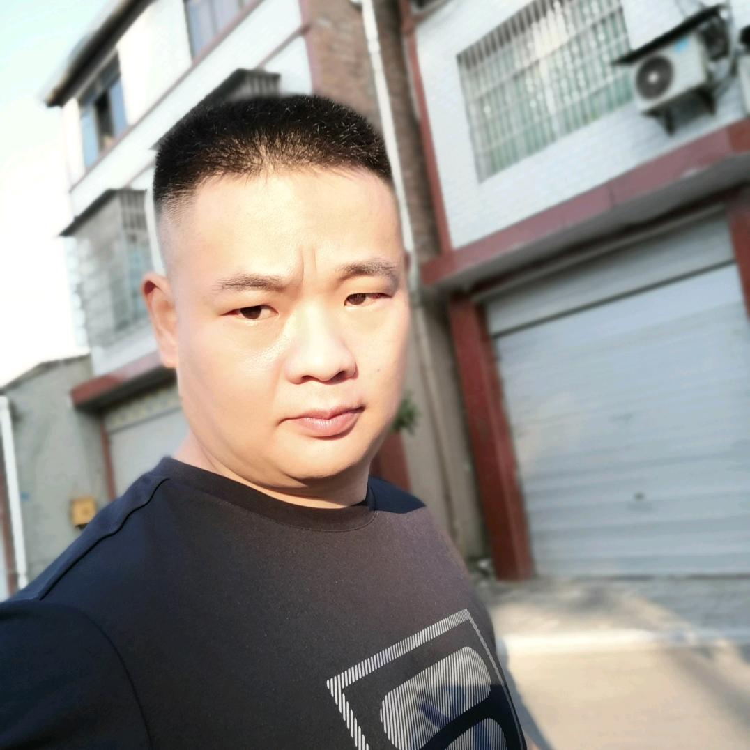 周某人