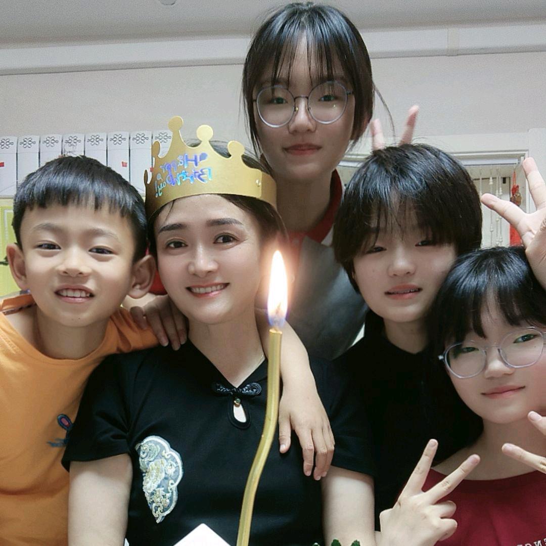 朱举老婆