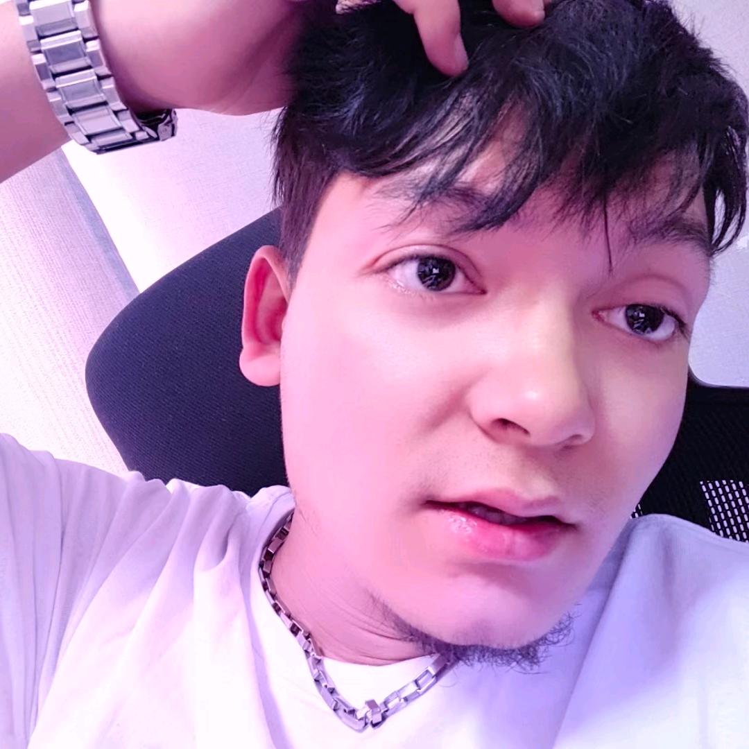 艾力爱玩游戏