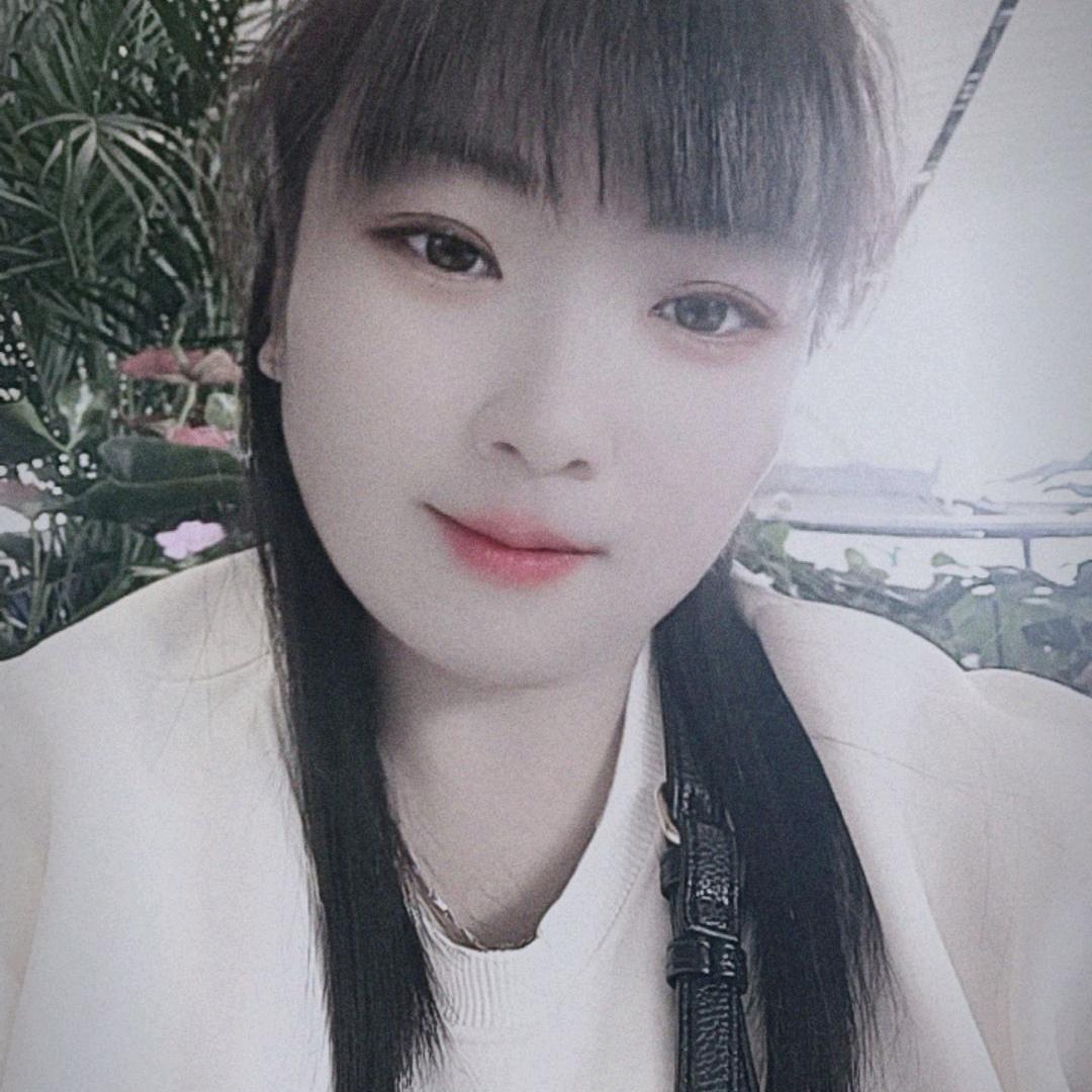 @灿亚鑫妈咪芝😘