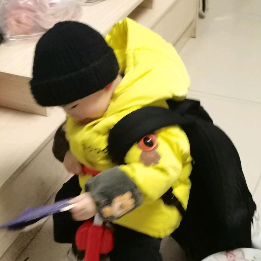 人傻嘴不甜长的安全还没钱