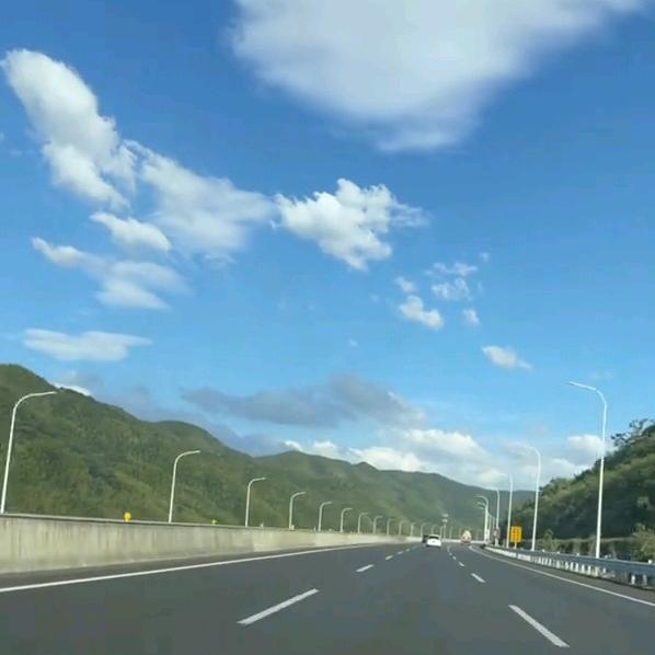 🌹笑对人生☀️