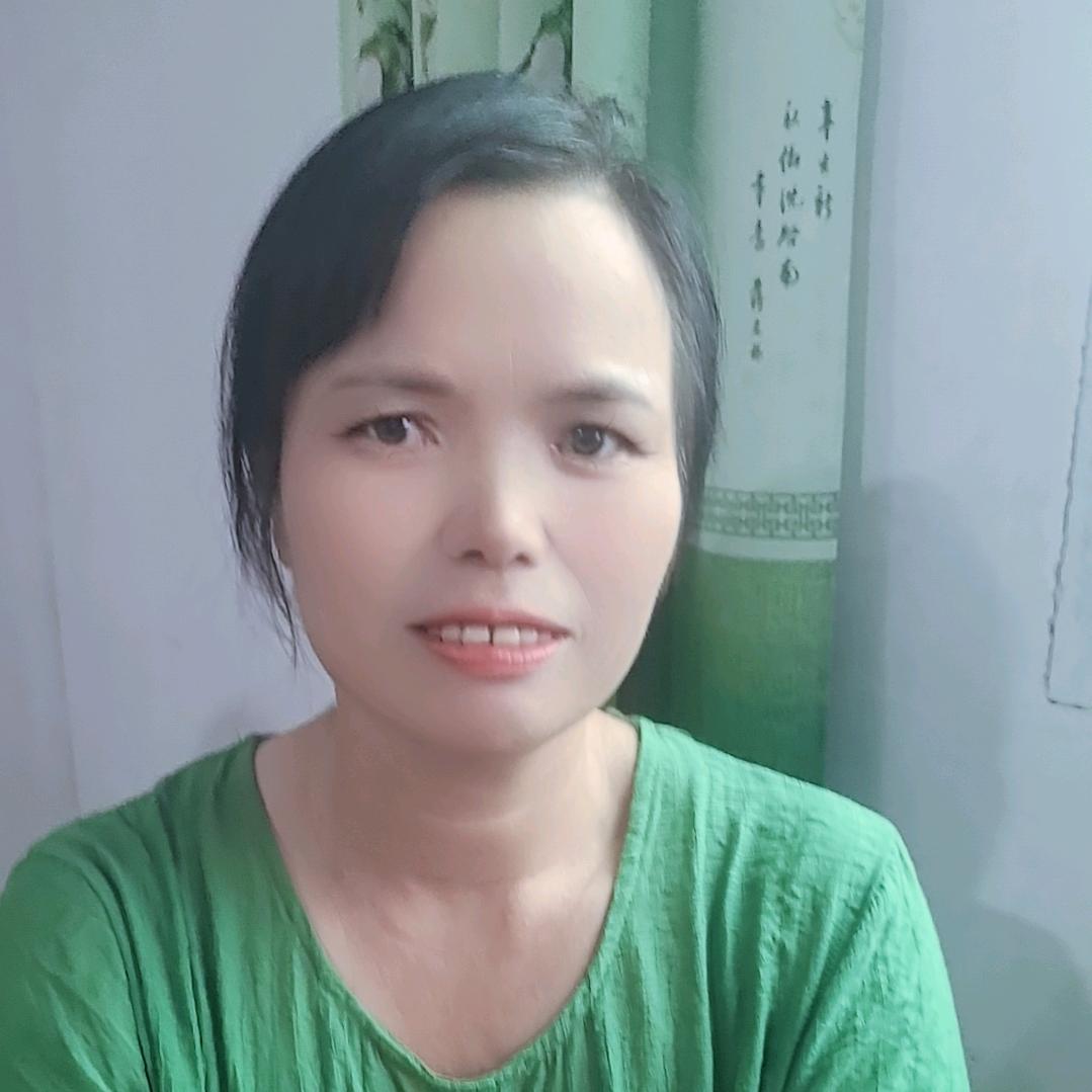 琼