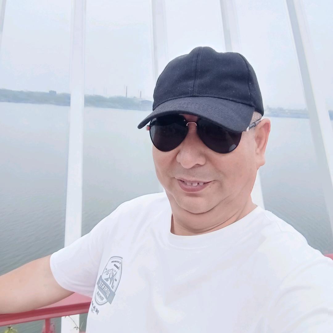 你们需要拉货请找我，我是专帮你们服务的。